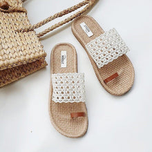 Load image into Gallery viewer, Handmade sandals in white

