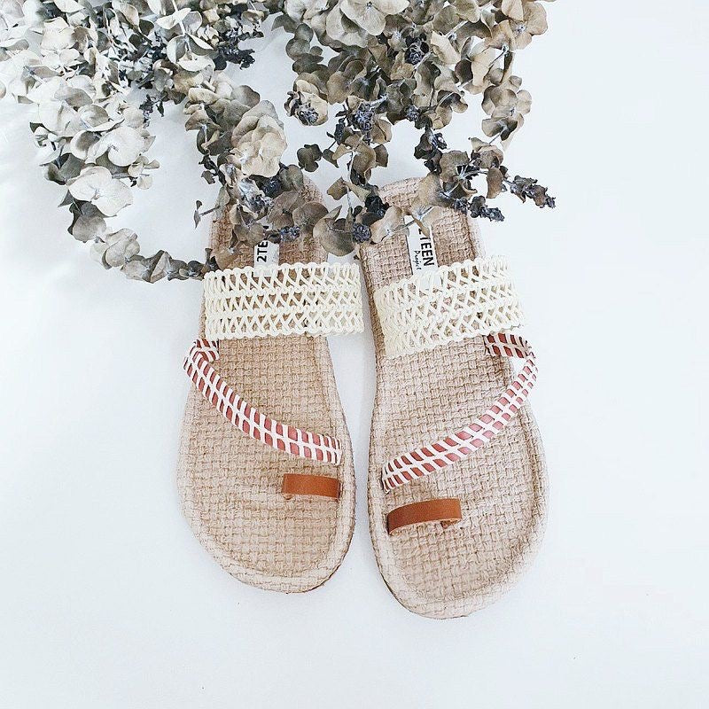 Handmade sandals with brown slant line and elastic band