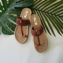 Load image into Gallery viewer, Handmade sandals in 2 colors, chocolate brown
