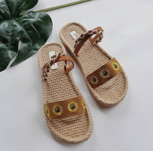 Handmade sandals in sunflower design- slip on
