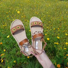 Load image into Gallery viewer, Handmade sandals in sunflower design- ankle 

